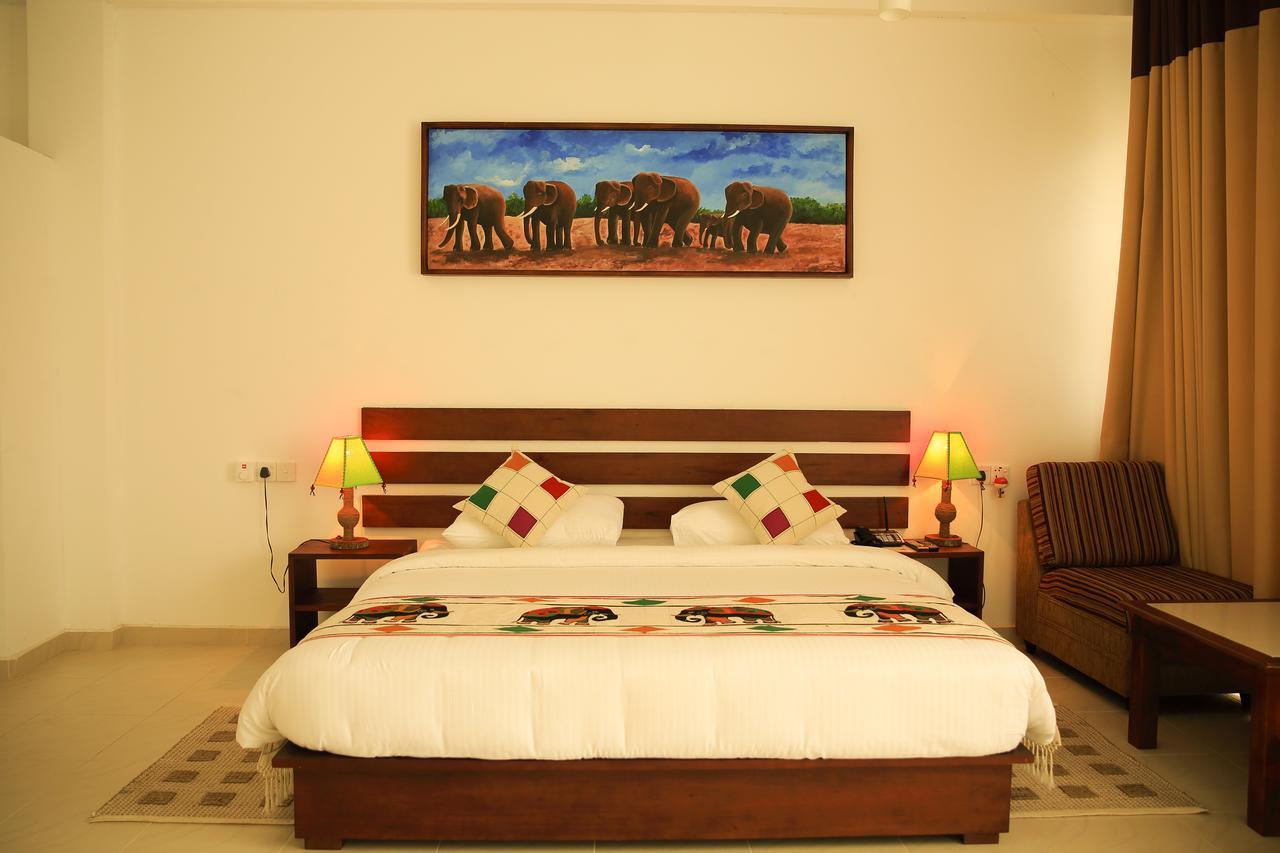Thuruliya Hotel Рамбода Экстерьер фото